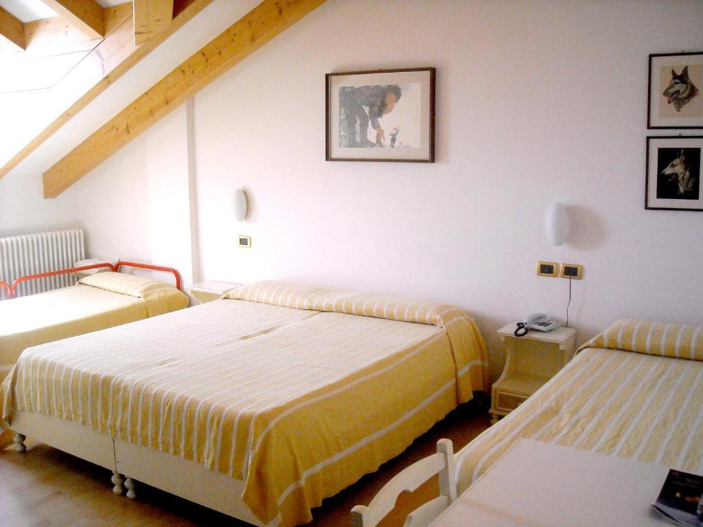 Hotel Faedo Pineta חדר תמונה