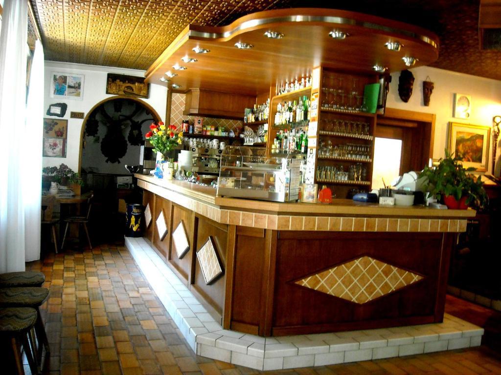 Hotel Faedo Pineta מראה חיצוני תמונה