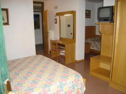 Hotel Faedo Pineta מראה חיצוני תמונה